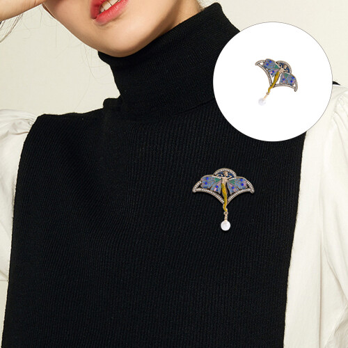 Broche papillon en émail bleu, perles et strass, Accent, broche 1