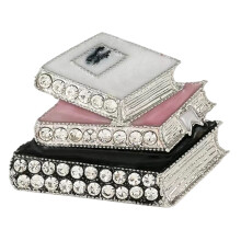 Kulturelle und literarische Emaille-Anstecknadel, Accessoire-3