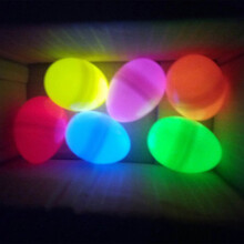 Uova di Pasqua fosforescenti con mini bastoncini luminosi, 2 ml,