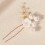 Witte bruidshaarspeld met handgemaakte bloemen 4