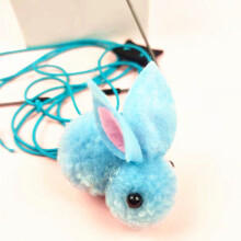 Retractable cat toy for hanging on doors (blue rabbit)