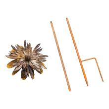 Rusty Iron Flower Shape Garden Stake For Outdoor Lawn Outdoor