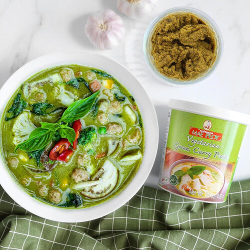Mae Ploy Green Curry & Red Curry Paste Value Pack - 400g each (Pack of 2) 1