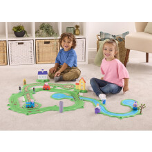 Peppa Pig Whizz Around Peppa’s Great Big World Set, Motorised Vehicles, Track Toys, Pre-school Toys