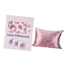 Satin-Kissenbezug mit Reißverschlüssen und Leopardenmuster,-Rosa