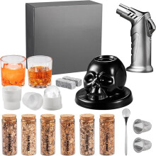 Whisky-Geschenkset mit Totenkopf-Cocktailräucherofen, Holzchips, Eissteinen und Shaker