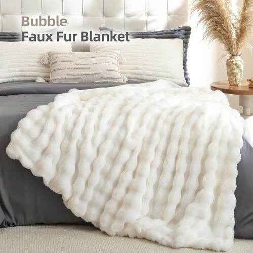 White Throw Blanket Faux Fur Blankets for Sofa 1