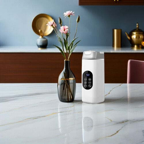 White Mini Electric Juicer USB Charging Portable Blender for Home 2