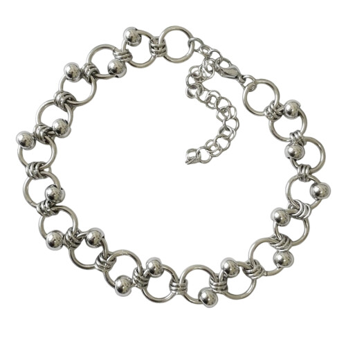 Collier entrelacé d'inspiration punk Construction en alliage de