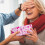 Rosa Geschenkpapierrolle mit Herzmotiven – 2 Stück 5