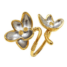 Elegant Floral Open Ring Adjustable Two Tone Design 18K Gold
