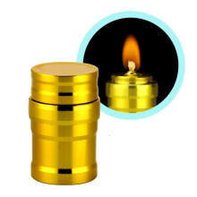 Draagbare mini metalen alcohollampfles voor buitenactiviteiten zoals kamperen en gebruik in laboratoria.