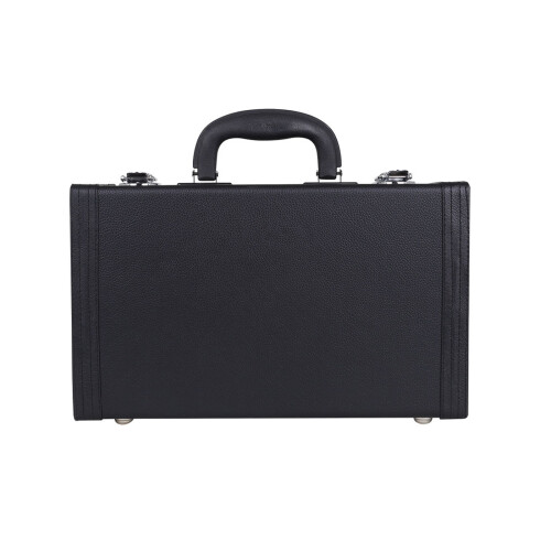 Resilient Clarinet Carrying Case Ensuring Easy Mobility and