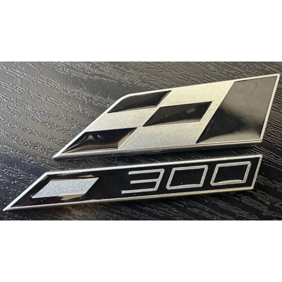Gun Metal Metal Race Flag Rear Badge For Fr Leon 300 Ibiza Ateca Grey/Black 5060655321511