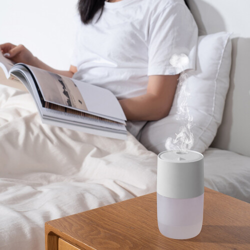 Jellyfish-Shaped USB Humidifier with Night Light 1