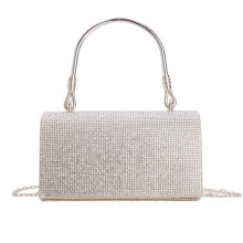 Bolsa de mão feminina brilhante com strass para festa de casamento.