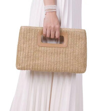 Elegante Stroh-Clutch für Damen mit Tragegriff, sommerliche Boho-Strandtasche aus Webstoff für den Urlaub