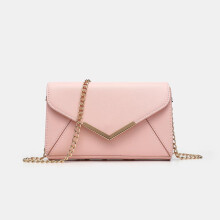 Pochette enveloppe élégante en similicuir pour femme, sac à rabat idéal pour les fêtes, les mariages et les bals de fin d'année.