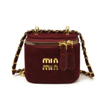 Matte Mini-Lippenstiftbox-Geldbörse, elegante Umhängetasche mit Kette für Mädchen