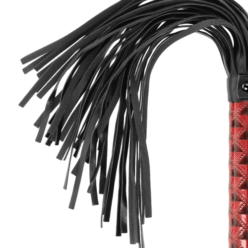 BEGME - RED EDITION VEGAN LEATHER FLOGGER 2