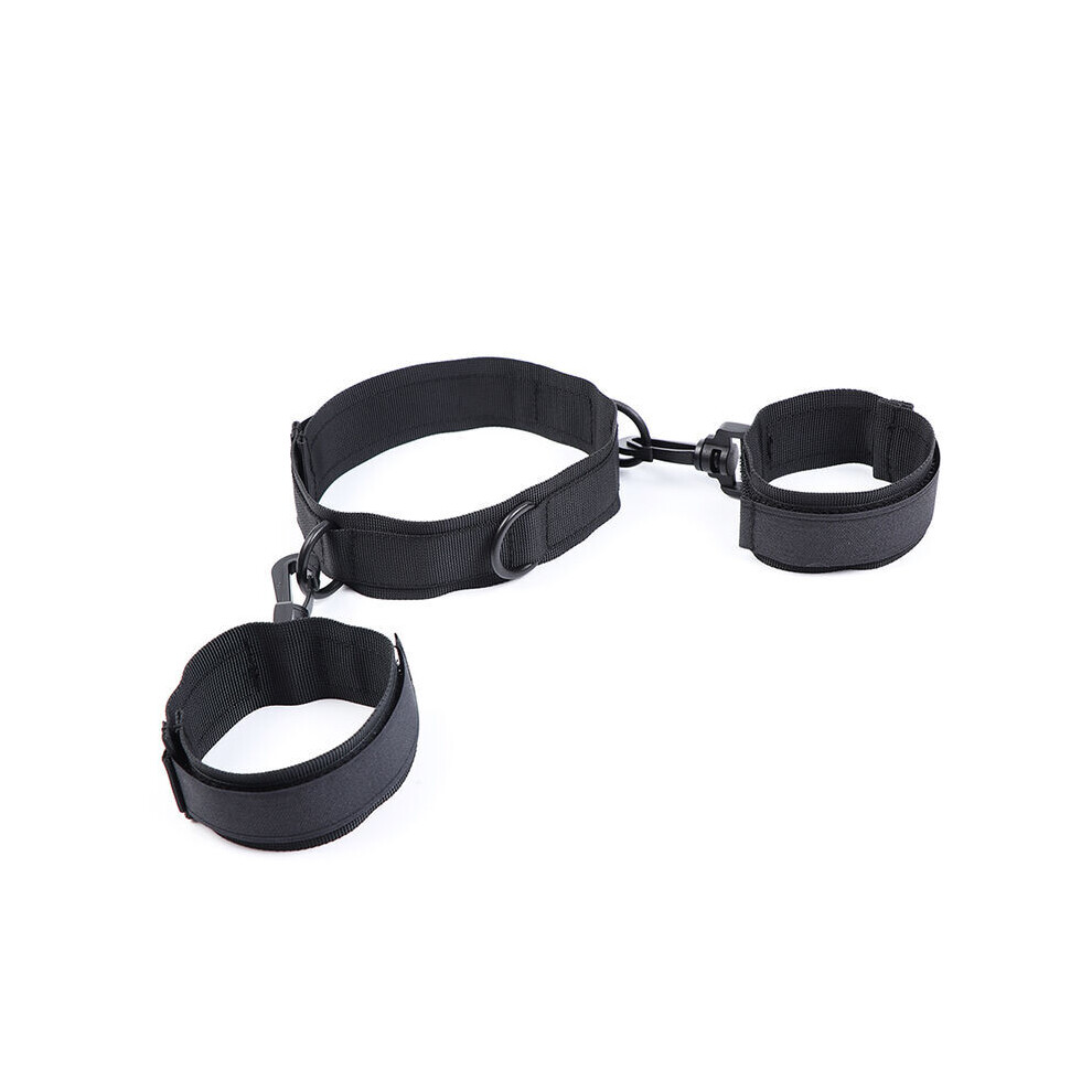 Ohmama Fetish - Nylon Handcuffs And Collar