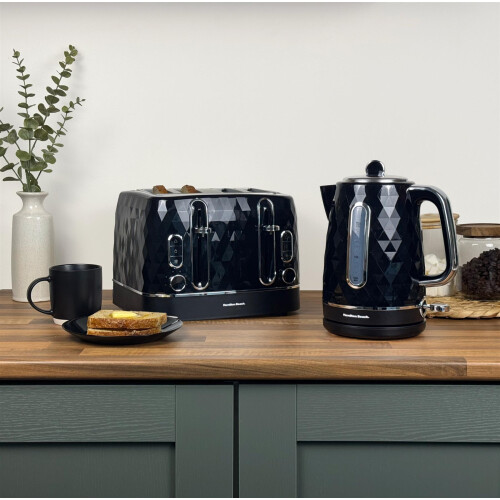 Hamilton Beach Kettle, 4 Slice Toaster & Microwave Set, Diamond Collection by Hamilton Beach 1