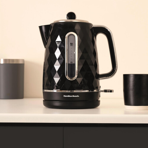Hamilton Beach Kettle, 4 Slice Toaster & Microwave Set, Diamond Collection by Hamilton Beach 2