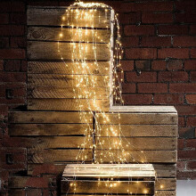 Solarbetriebene Wasserfall-Lichterkette, wasserdicht nach IP65, 200-600 LEDs