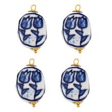 Breloque de boucle d'oreille florale bleue en-motif plat