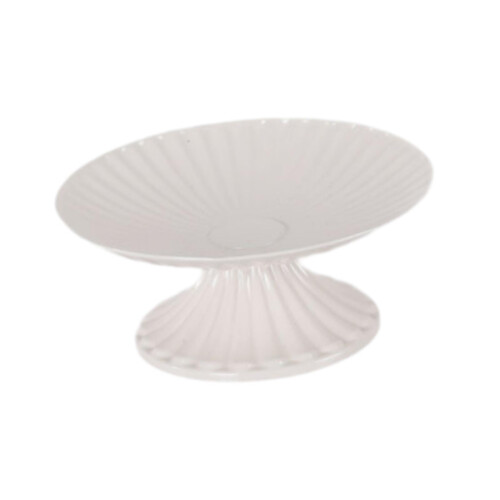 White Metal Candlestick Holder – Elegant Pillar Candle