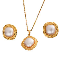 Elegantes Gold akzentuiertes geometrisches- E7708