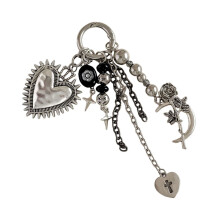 Fashion Thorn Heart Keychain Elegant Bag Charm Aesthetic