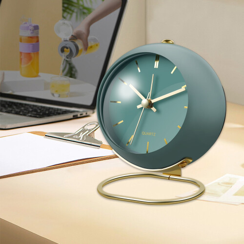 Silent Retro Alarm Clock with Night Light, Battery Powered, 2