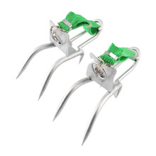 Klimspikes met banden en handschoenen