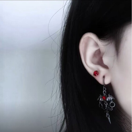 Boucles d'oreilles pendantes chics en forme d'aile de 1