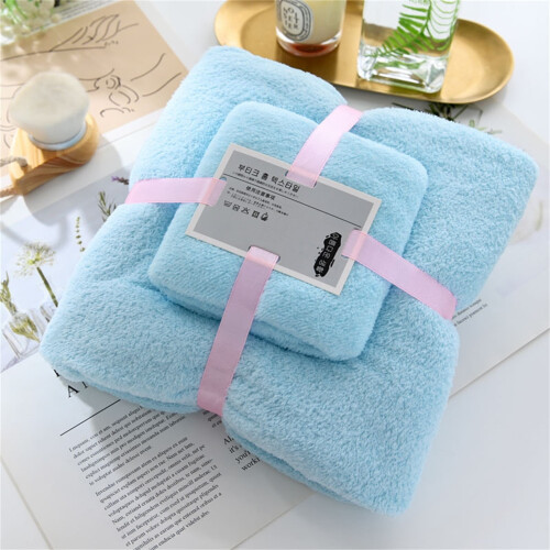 Ensemble serviette de bain et serviette polaire corail bleu 1