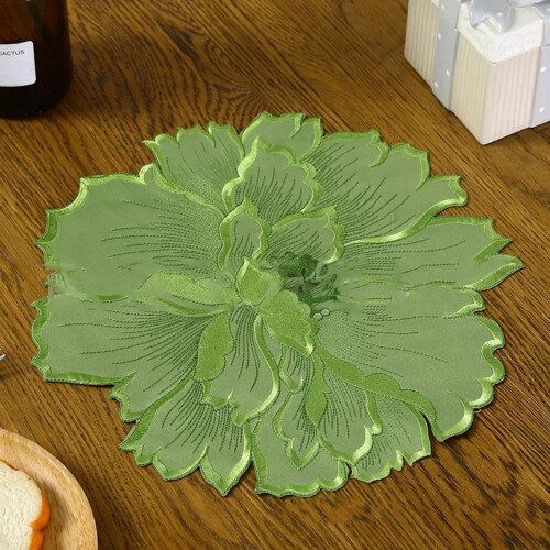Flower-Shaped Polyester Placemat 35cm