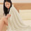 White Polyester Flannel Throw Blanket 100x70cm 1