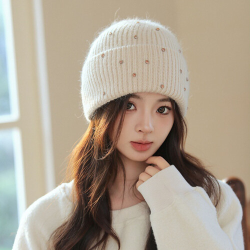Women's Thick Knitted Winter Beanie, 58cm 2