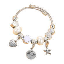 Elegantes Manschettenarmband mit Strasssteinen, stilvolle-Weiß