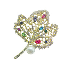 Stijlvolle kristallen ingelegde esdoornbroche Elegante damesmode