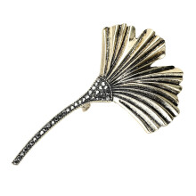 Elegant Leaf Alloy Drip Oil Brooch Pin Lightweight-Gold