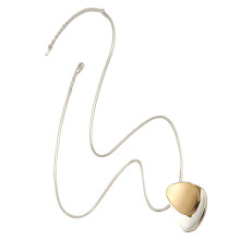 Elegant Teardrop Pendant Necklace for Women In Sturdy Alloy