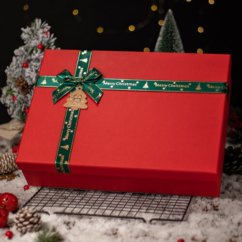 Große rote Weihnachtsgeschenkbox mit Deckel
