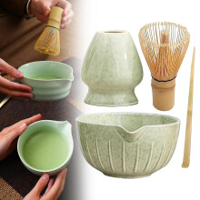 Set da matcha in ceramica da 5 pezzi con ciotola con beccuccio e frusta