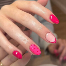 Pak van 24 roze rode glanzende valse nagel Franse stijl Polkas