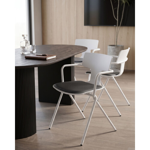 Beliani Set of 2 Conference Chairs MANSON Black/ White 1