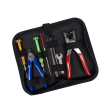 Ensemble d'outils multifonctions pour œillets de raquette de