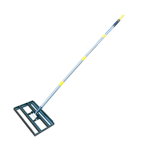 Flexible Leveling Tool for Various Grass Varieties Including
