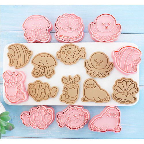 Moules à biscuits créatures marines en plastique (8 pièces) 1